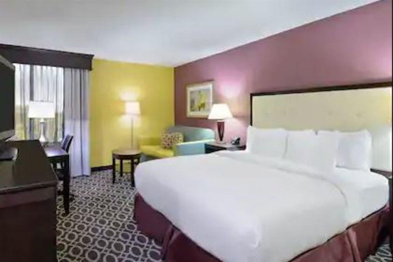 Doubletree By Hilton Richmond - Midlothian Hotel Bagian luar foto