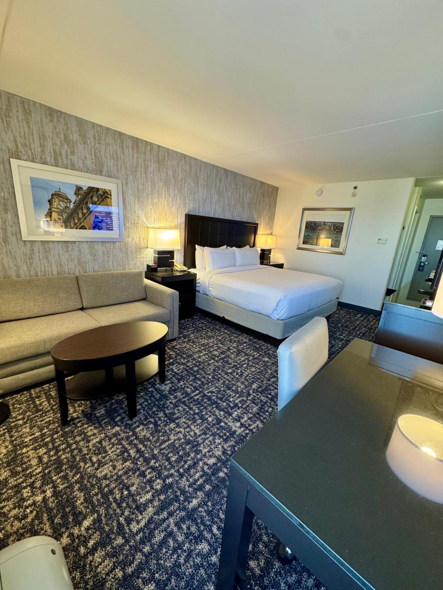 Doubletree By Hilton Richmond - Midlothian Hotel Bagian luar foto